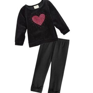 NWT. FIRST IMPRESSIONS Baby Girl Black Heart 2-Pc Set